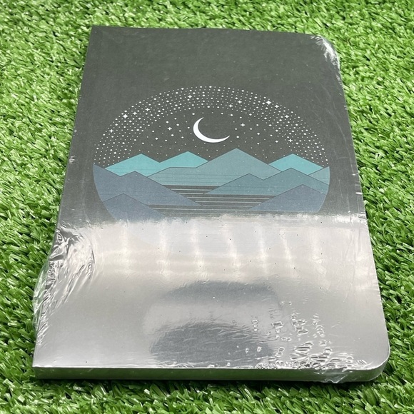 Denik Between the Mountains and the Stars Classic Layflat Notebook - Lined, New - Picture 6 of 6